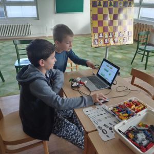 Stavíme a programujeme s Legem (6).jpg